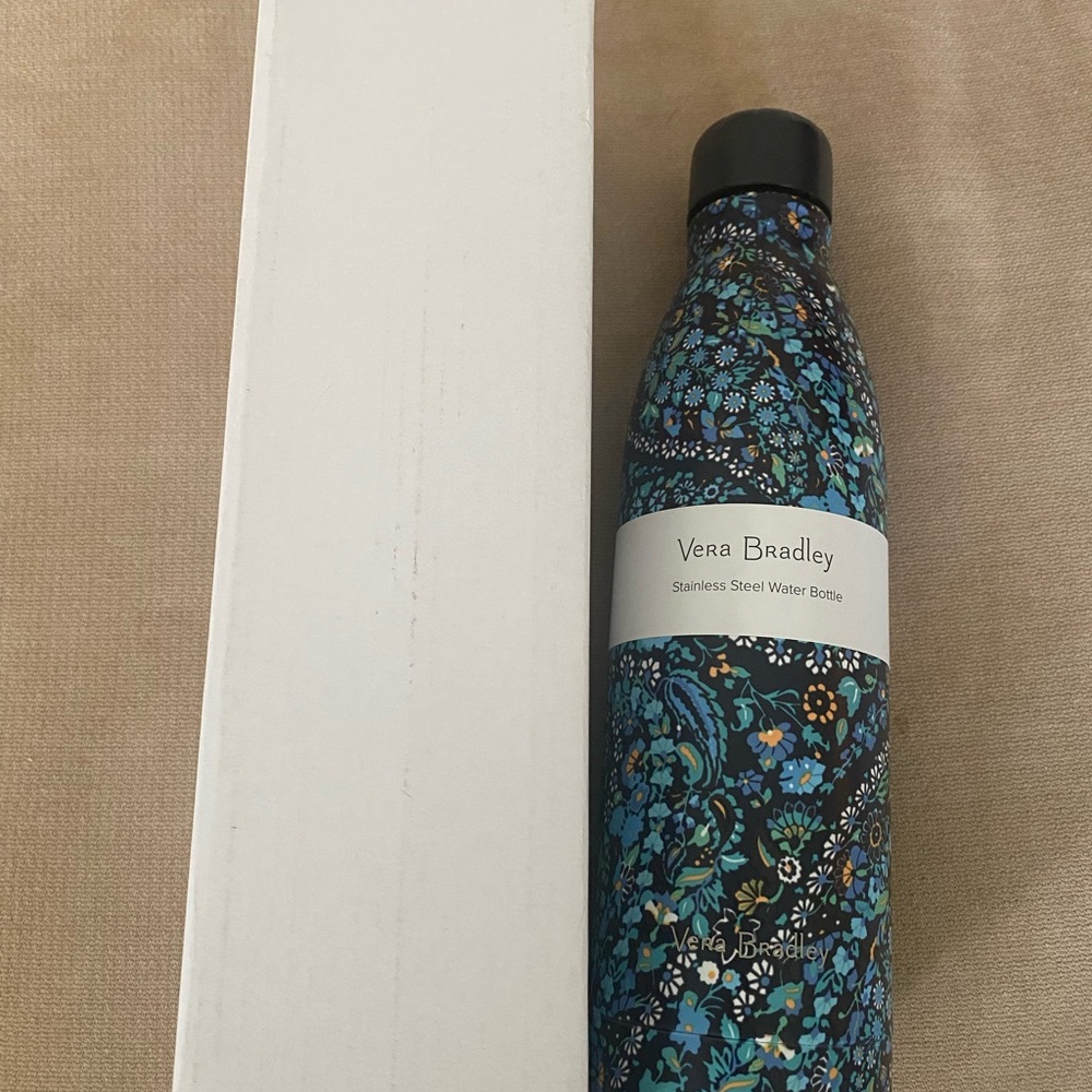 New Vera Bradley Dreamer Paisley Water Bottle